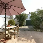 Maison De Charme Avec Cour, 2 Chambres, Cuisine Equipee, Proche Village St Clement Des Baleines - Fr-1-434-74 Casa de Férias *