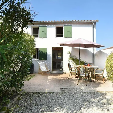 Maison De Charme Avec Cour, 2 Chambres, Cuisine Equipee, Proche Village St Clement Des Baleines - Fr-1-434-74 Holiday home Saint-Clement-des-Baleines